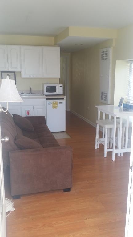 Surf Song Beach Resort North Wildwood Room photo